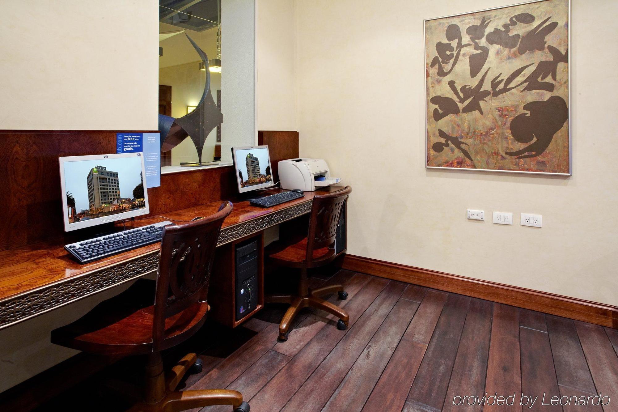 Holiday Inn Express Quito By Ihg Εξωτερικό φωτογραφία