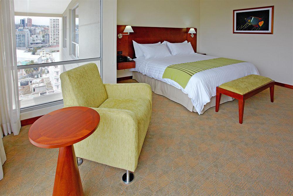 Holiday Inn Express Quito By Ihg Δωμάτιο φωτογραφία